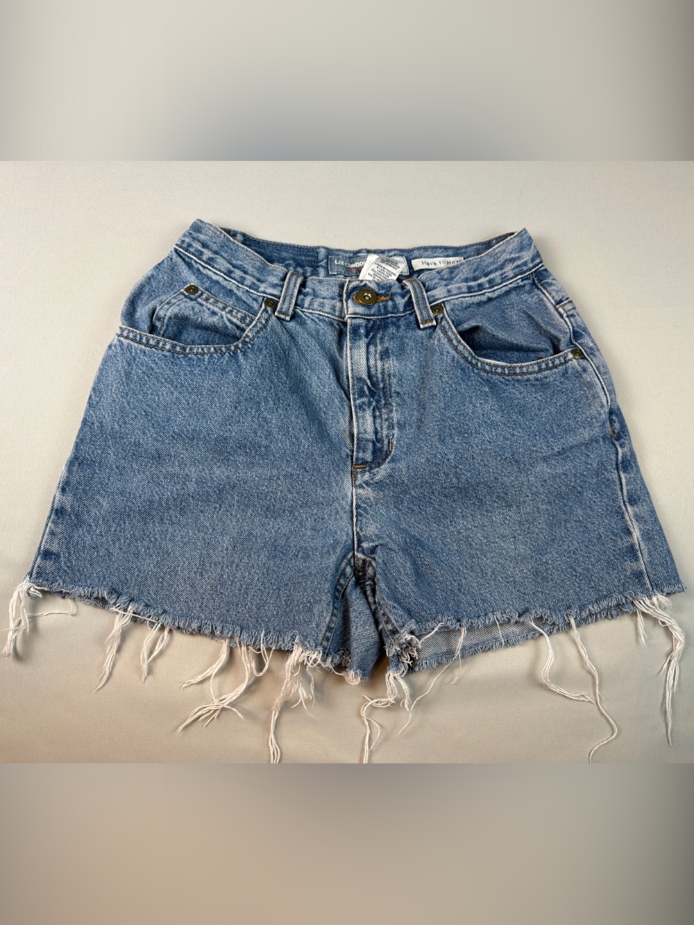 Liz Claiborne Classic Fit Shorts Cutoff Frayed Denim Jean Raw Hem
